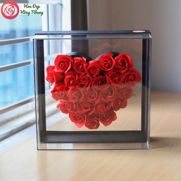 hộp hoa sáp trái tim mê ka trong suốt
