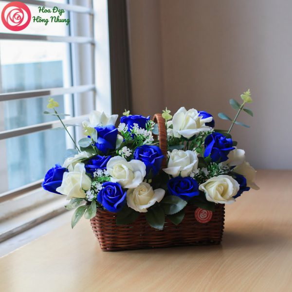lẵng hoa sáp tuổi xanh