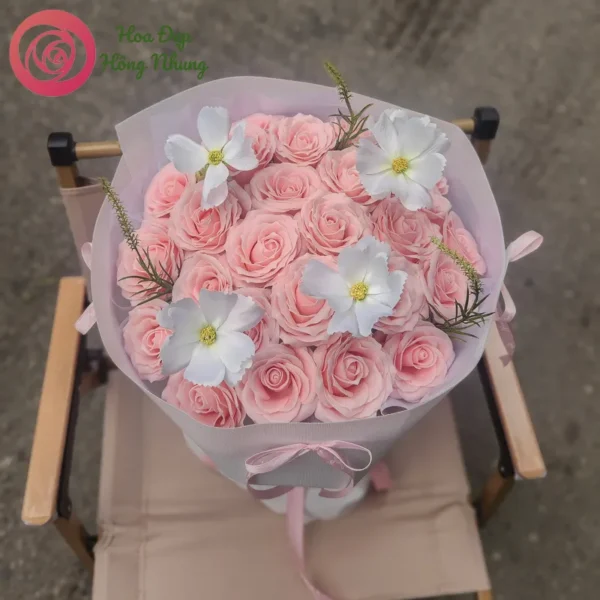 bó hoa sáp hiện đại dáng tròn